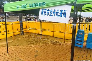 ?下大雨也得接着练？广东体能训练师分享众将雨中跑步视频
